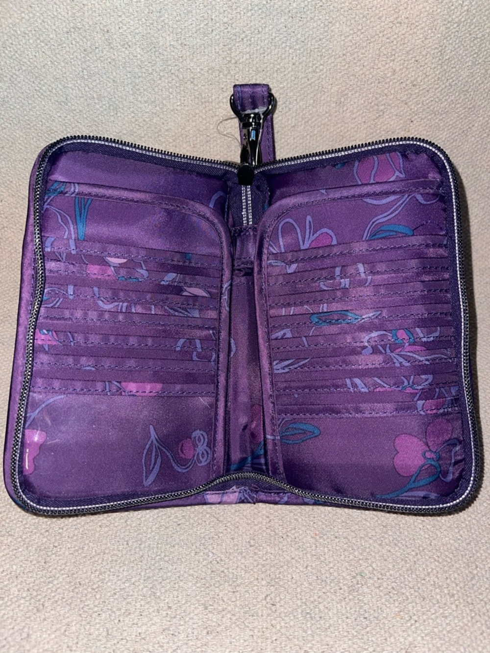 Lug Tandem SE Zip Wallet in Floret Purple - New - Picture 3 of 5